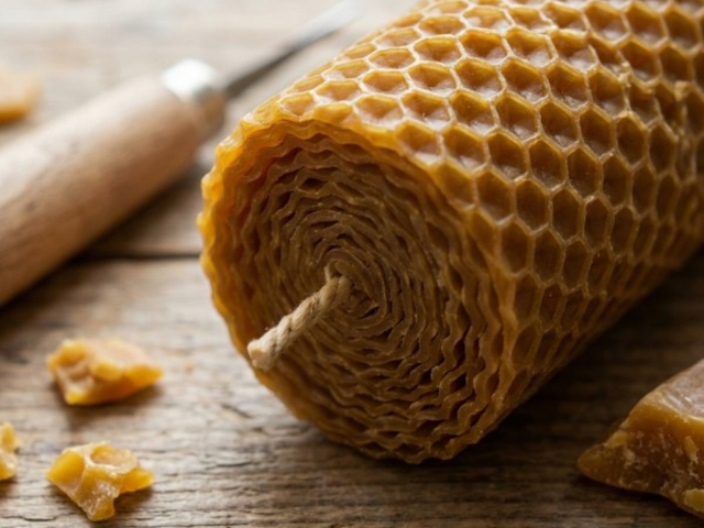 Wiktoria Kowalczuk – Świece z Wosku Pszczelego