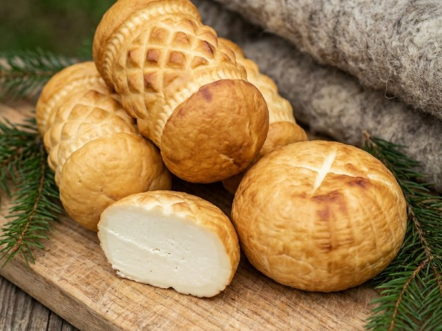 Bacówka Biała Woda – Sery Owczo-Krowie